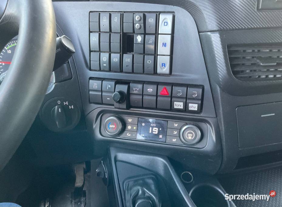 Wywrotka 8x4 bordmatic Iveco Warszawa