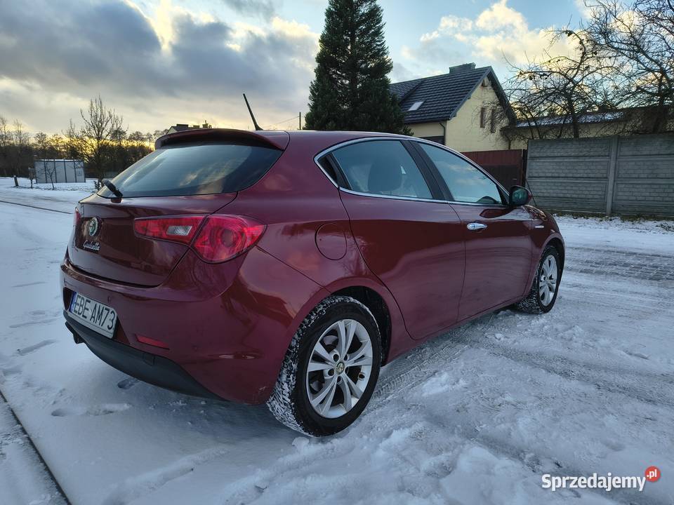 Alfa Romeo Giulietta 16 JTDm DNA prywatnie radio Szczerców