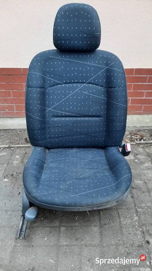 fotel prawy przedni renault clio II lift thalia Fotele i kanapy Dębno
