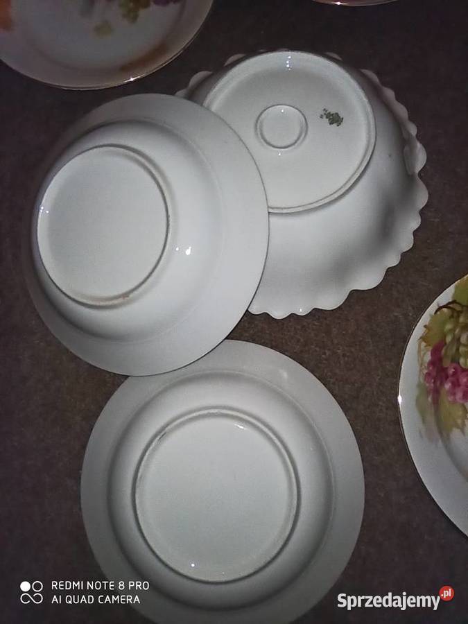 Porcelanowa misa z winogromi
Z 6 miseczkami Porcelana i szkło Gdańsk