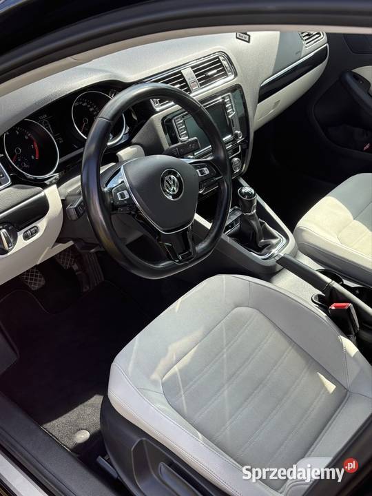 Volkswagen Jetta 14 Pierwszy właściciel łódzkie