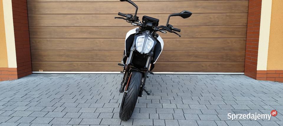 KTM DUKE 125 nowy idealny 7336 przebiegu stan KTM Staszów