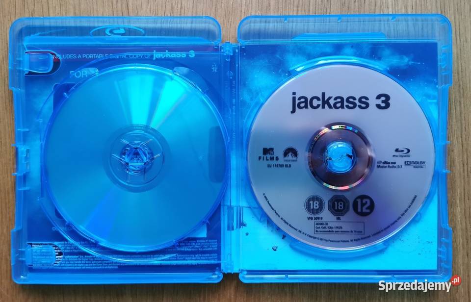 Jackass 3 Bluray DVD En 2010 okulary 3D 2 płyty Parzęczew sprzedam