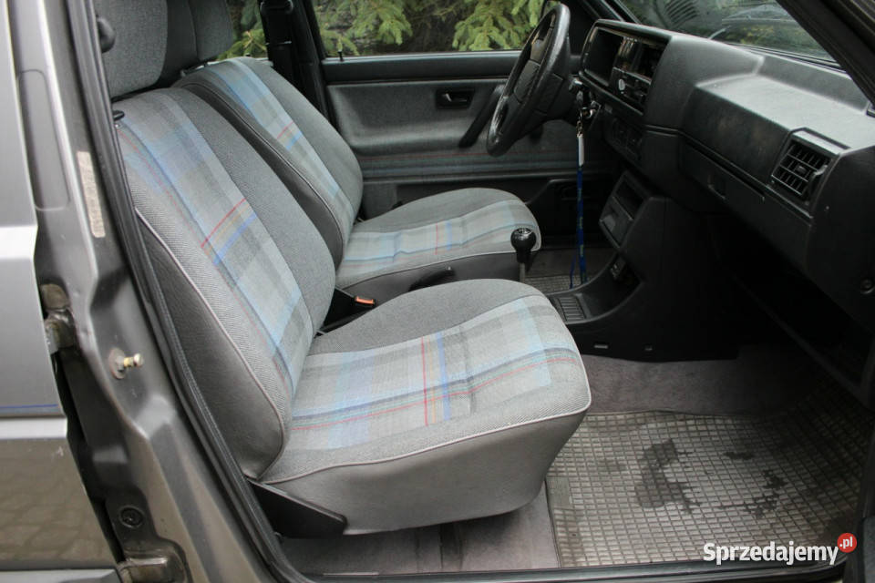 Volkswagen Golf 16 Benzyna 5 drzwi Oldtimer 1988 75KM Volkswagen dolnośląskie Lubań