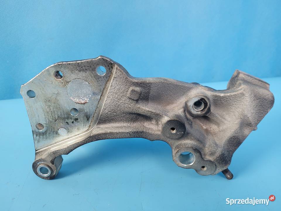 DEUTZFAHR 6130 TTV WSPORNIK ALTERNATORA Kolno