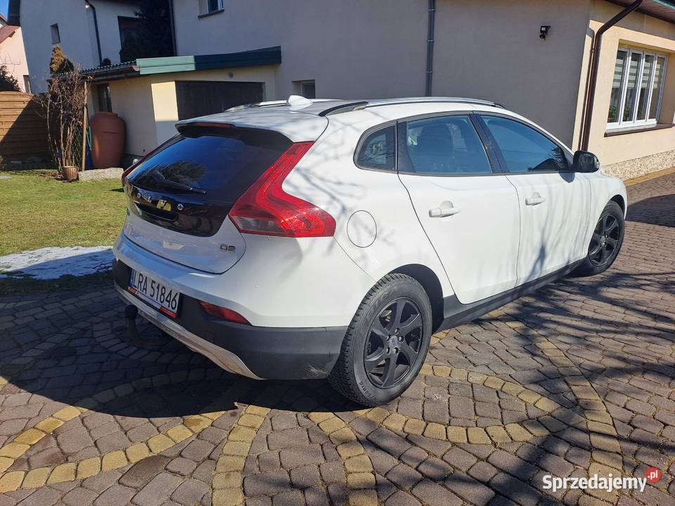 Volvo V40 16 D2 115 euro 5 2013 250 Hak 2 kpl Borki sprzedam