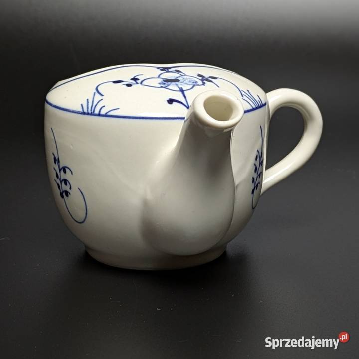 Filiżanka z dzióbkiem z XIX wieku Legnica