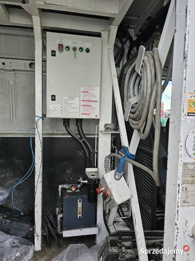 RENAULT MASTER PODNOSNIK KOSZOWY ZWYZKA 14 m 2 nie podkarpackie