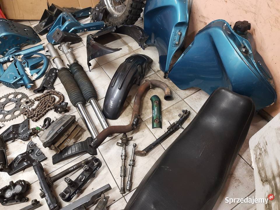 Suzuki DR 750 dr 800 części bak amor owiewka