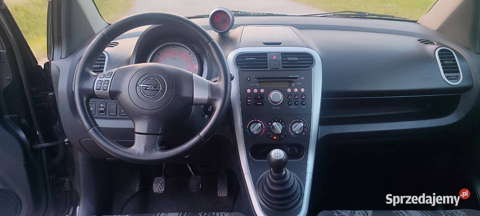 Opel Agila 10 benzyna 2012r klimatyzacja Rok produkcji 2012 Lipsko