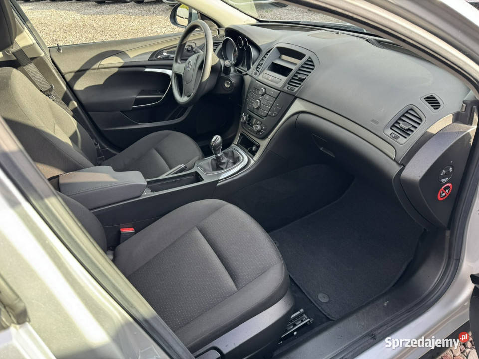 Opel Insignia Insignia Serwisowana HB Dobra A Rok produkcji 2009 Szerominek
