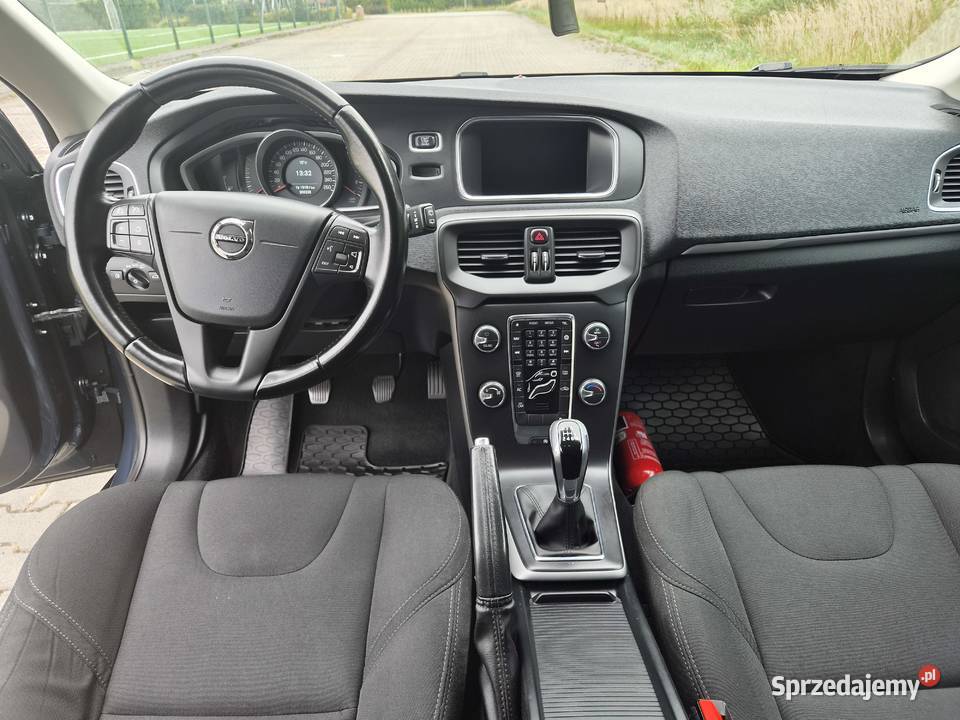 Volvo v40 Polift 20 D2 120 Sprowadzony