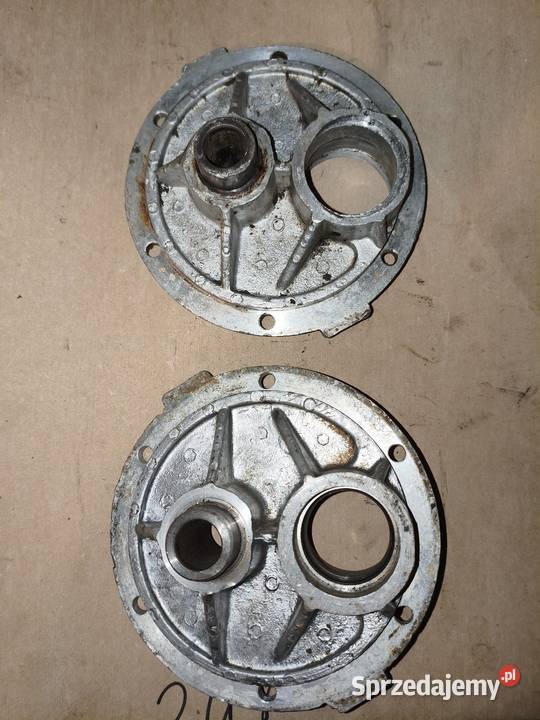 Dekiel pokrywa zwolnicy koła bocznego wózka Leszno