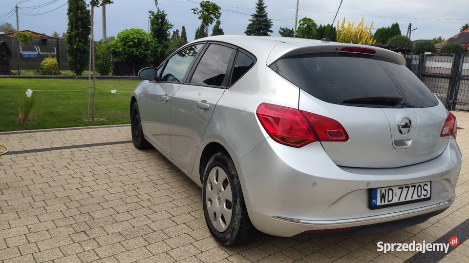 Opel Astra J 16 LPG benzyna