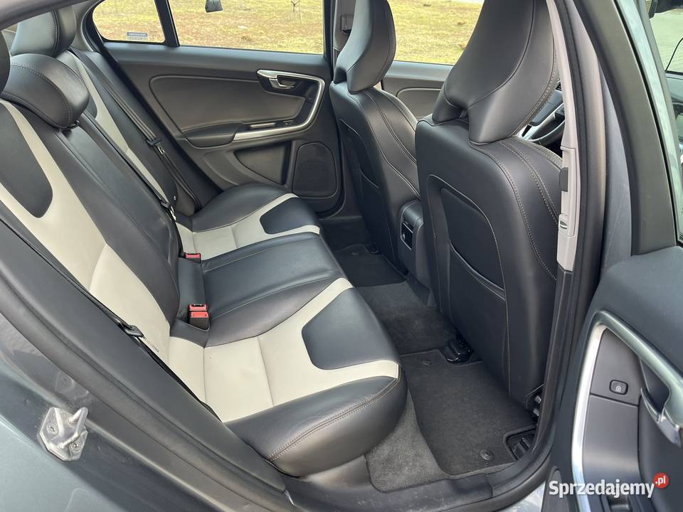 Volvo S60 CC T5 AWD Summum Salon Polska małopolskie Łuczyce