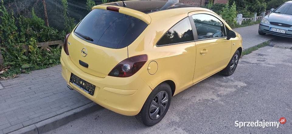Opel corsa d Rok produkcji 2010 Corsa Jawor sprzedam