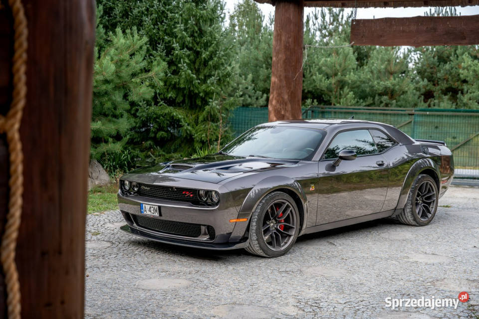 Dodge Challenger RT Scat Pack 64 V8 HEMI 492 2/3