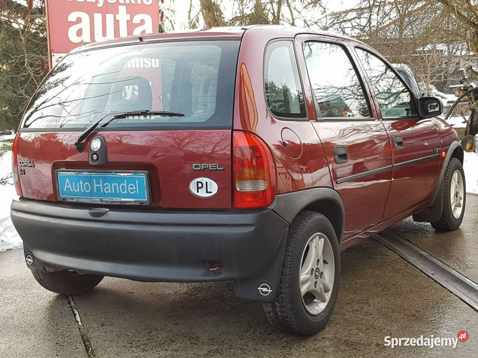 Opel Corsa KRAJOWAbezwypadkowa70kmSerwisowana B Rok produkcji 1999 Skawina sprzedam