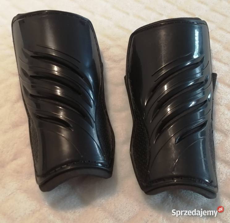 Ochraniacze dziecięce piłkarskie nagolenniki na Czeladź