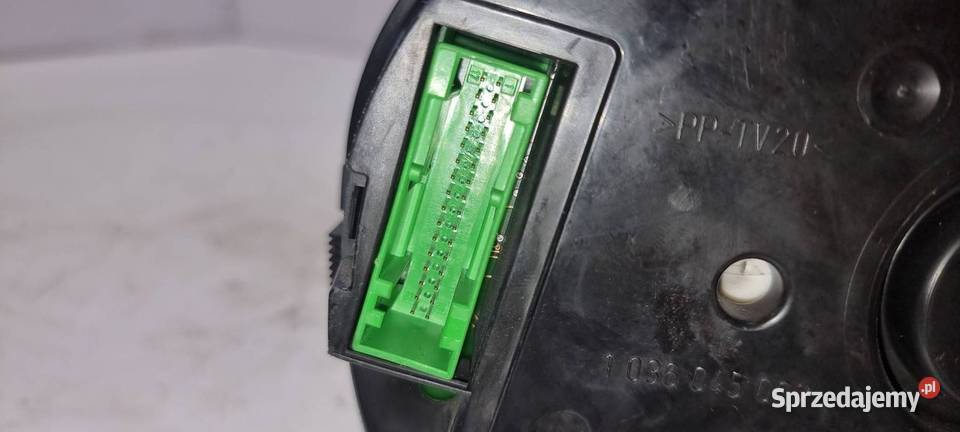 LICZNIK ZEGAR VOLKSWAGEN GOLF IV 1J0919880B osobowe Pozostałe Lipno