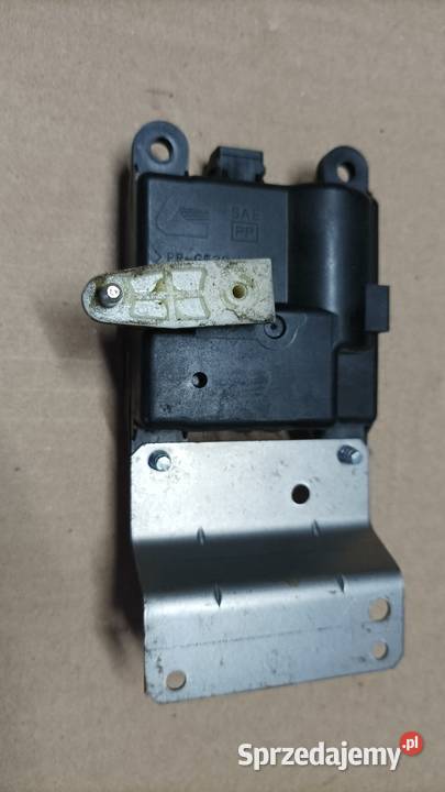 nissan xtrail t30 22dci silniczek nagrzewnicy Układ elektryczny
