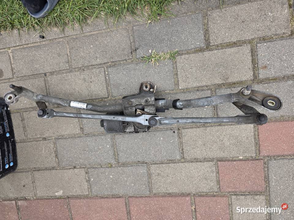 Mechanizm wycieraczek przód Audi A4B6 19 TDI Rok produkcji 2001 sprzedam