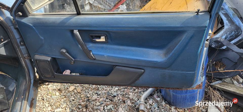 Komplet boczkow passat b2 coupe Tapicerki samochodowe Marczyce