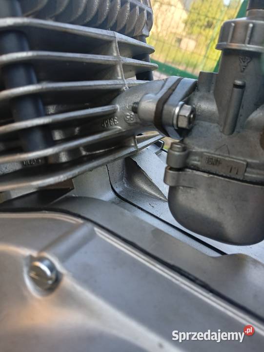 Motorower Simson S51 kompletnej odbudowie czerwony