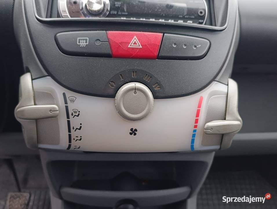 Salon PolskaNiski przebieg 5d 10 VVTi 68 Warszawa