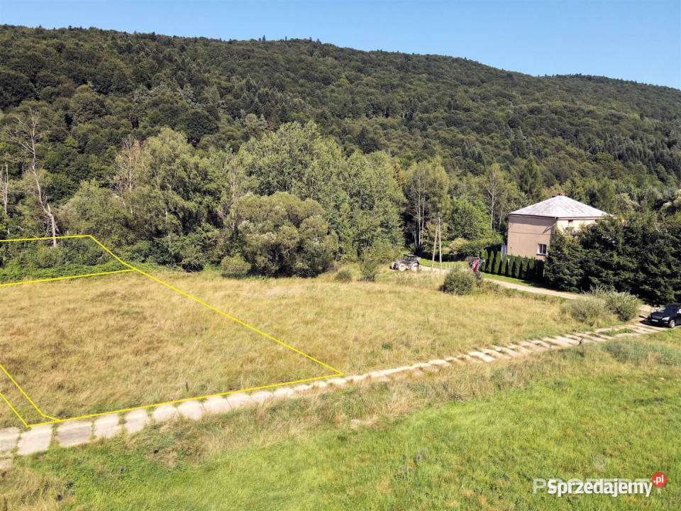 sprzedaży działki 1885m2 Uście Gorlickie asfalt