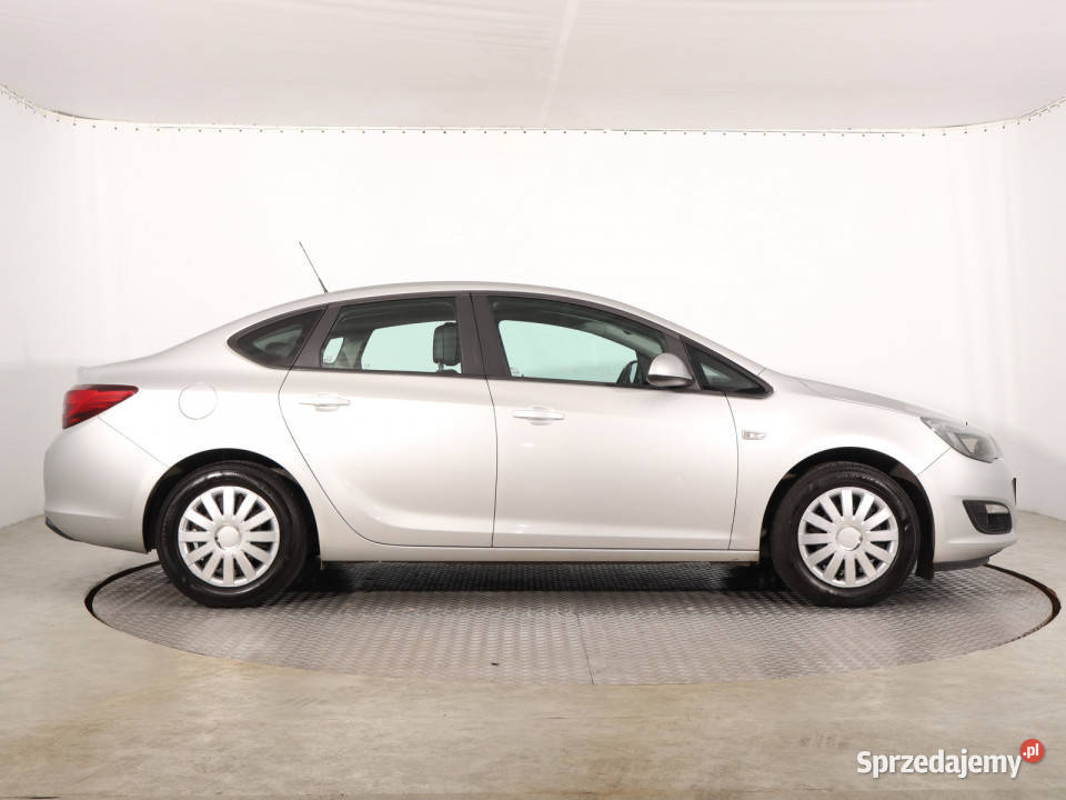 Opel Astra 14 T podgrzewane fotele śląskie Katowice