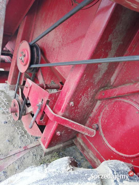 Kombajn zbożowy Massey ferguson 487 z nieuszkodzony