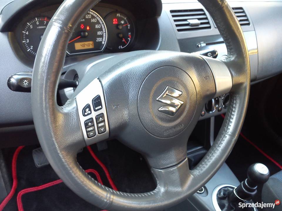 SUZUKI SWIFT 13i 90 4X4 CZARNY BŁADNY MAŁY bezwypadkowy Suzuki Radom