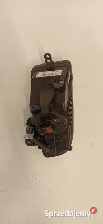 AUDI A5 8T HALOGEN PRAWY PRZÓD 8T0941700C