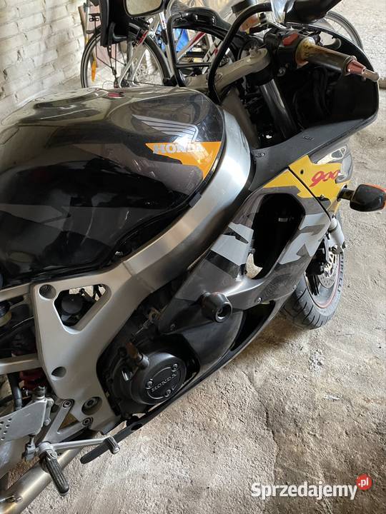 Honda CBR 900rr sc33 Stara Niedziałka