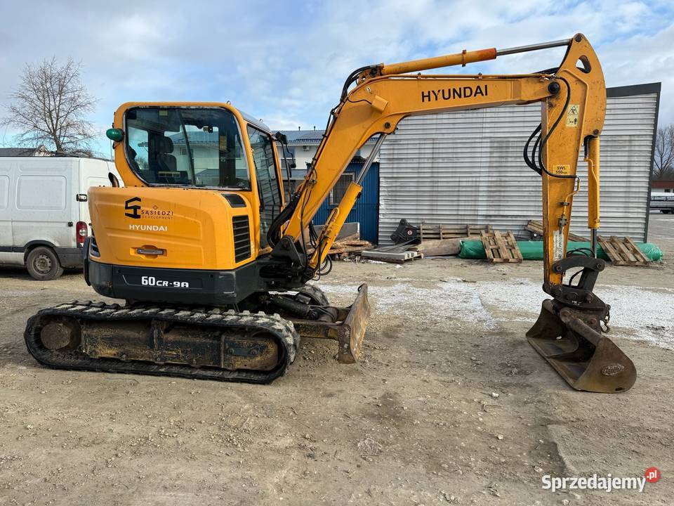 sprzedam koparkę hyundai 60cr-9a