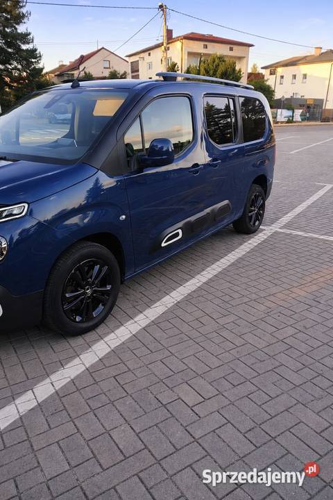 Sprzedam Citroen Berlingo XL 2021r