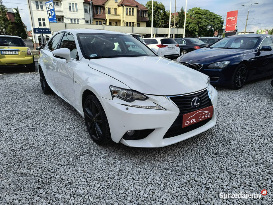 Lexus IS IS300H223 salon serwisy ASOpółskóraLED gniazdo USB Bydgoszcz sprzedam