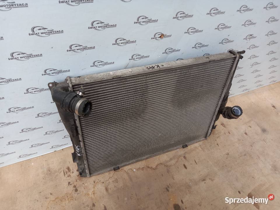 BMW E90 LIFT 20 D 09r chłodnica wody osobowe świętokrzyskie Kielce sprzedam