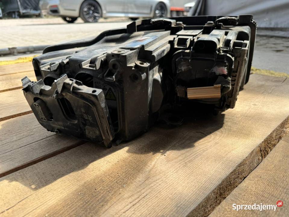 Lampa Lewa Przód Audi A8 2005r Rok produkcji 2005 Poznań