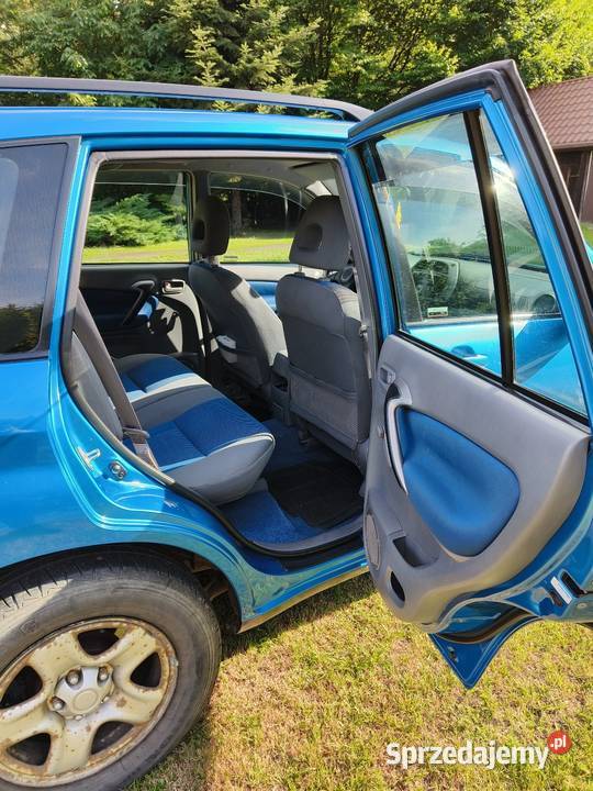 Toyota RAV4 II niebieski