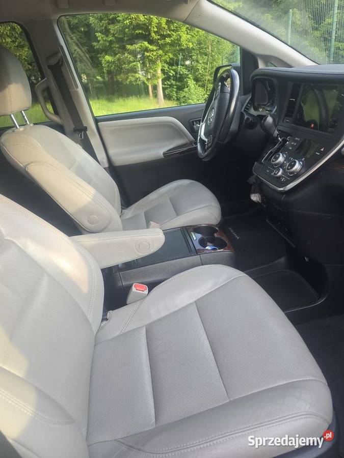 Toyota sienna limited awd dolnośląskie Karpacz