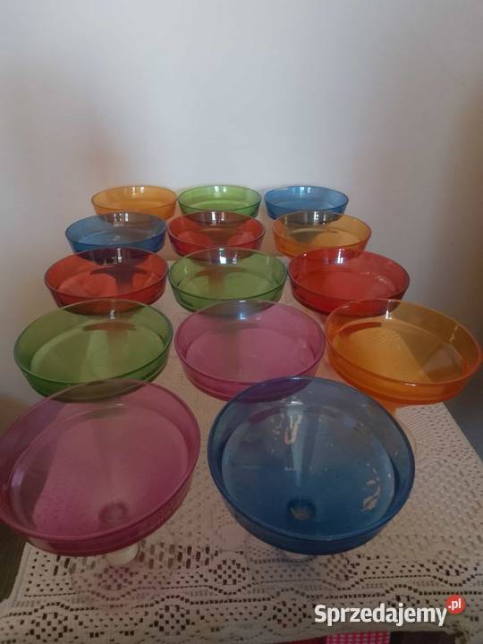zestaw kolorowych misek pucharków 14 sztuk Legnica sprzedam