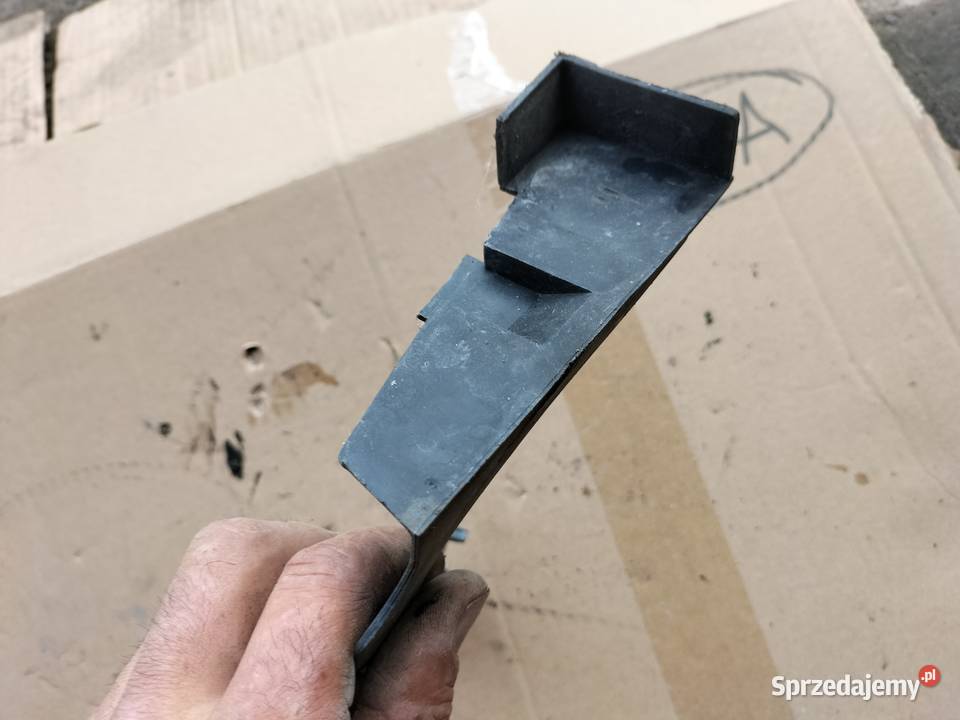 IEROWNICA DOLOT POWIETRZA 8A0805962 AUDI 80 B4 osobowe Kamień-Kolonia