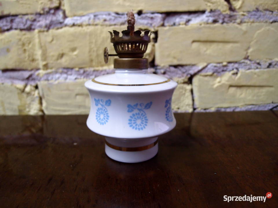 lampa naftowa porcelana Bogucice produkcja PRL Łódź