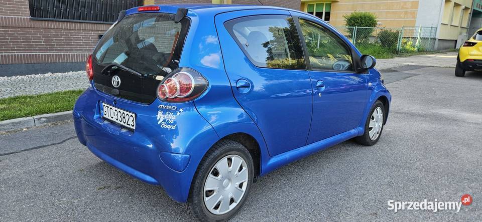 Toyota Aygo 10 VVTI 2011r stan bez korozji 160 garażowany Elbląg