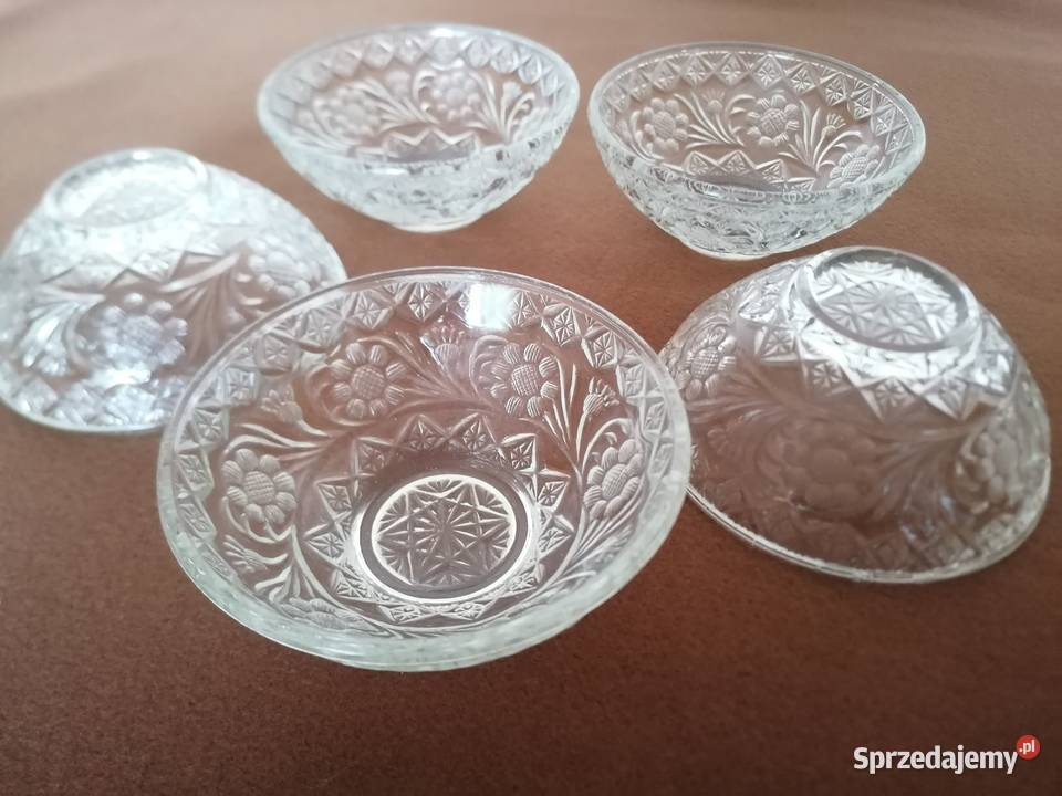 Miseczkisalaterki szklane bogato szlifowane Porcelana i szkło łódzkie