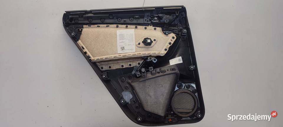 VW TIGUAN II BOCZEK PRAWY TYŁ 5NA867212K