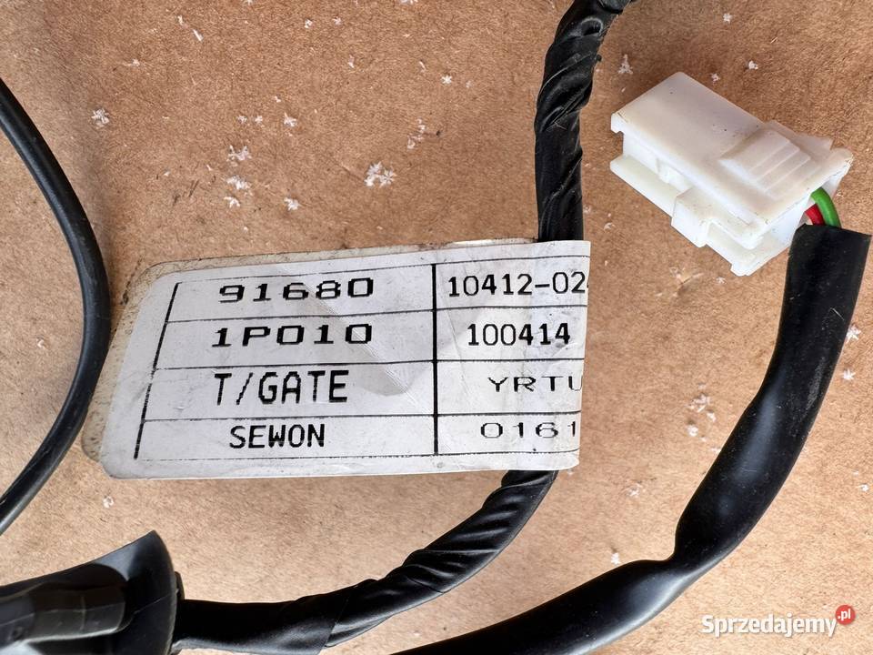 KIA VENGA WIĄZKA KLAPY TYŁ 916801P010 20092019 Brzesko