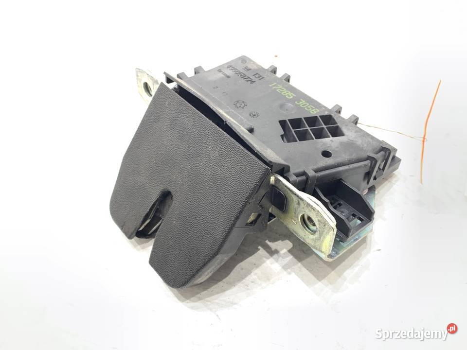 ZAMEK KLAPY TYŁ OPEL ZAFIRA B Hatchback 13117285